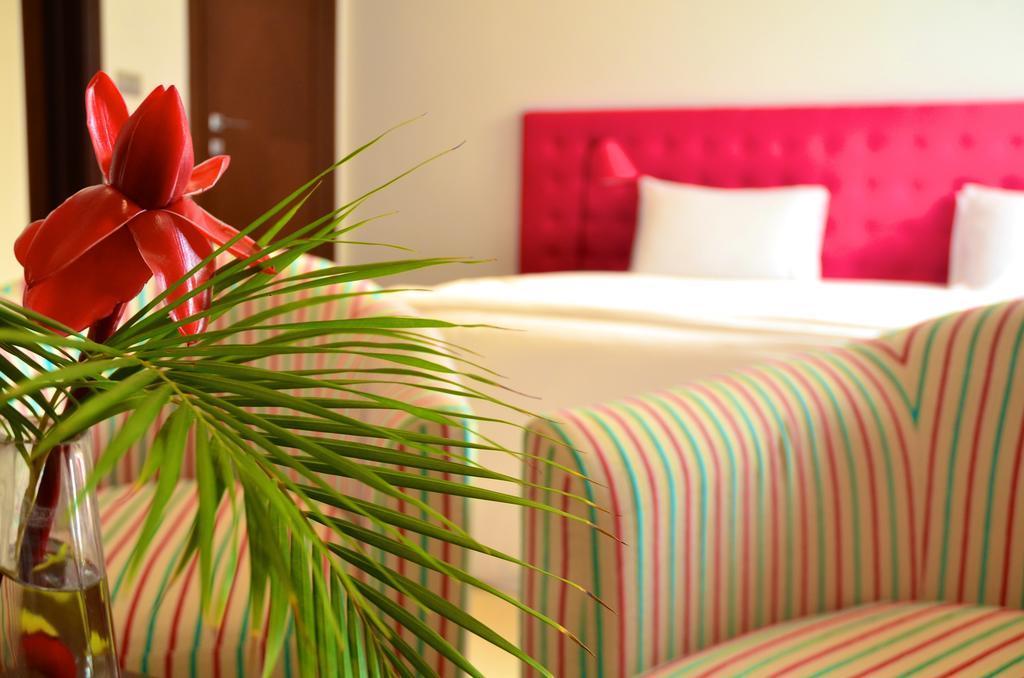 Hotel Maison Rouge Котону Номер фото